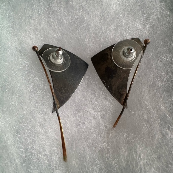 NEW - Mixed Metal Abstract Earrings - Picture 6 of 6